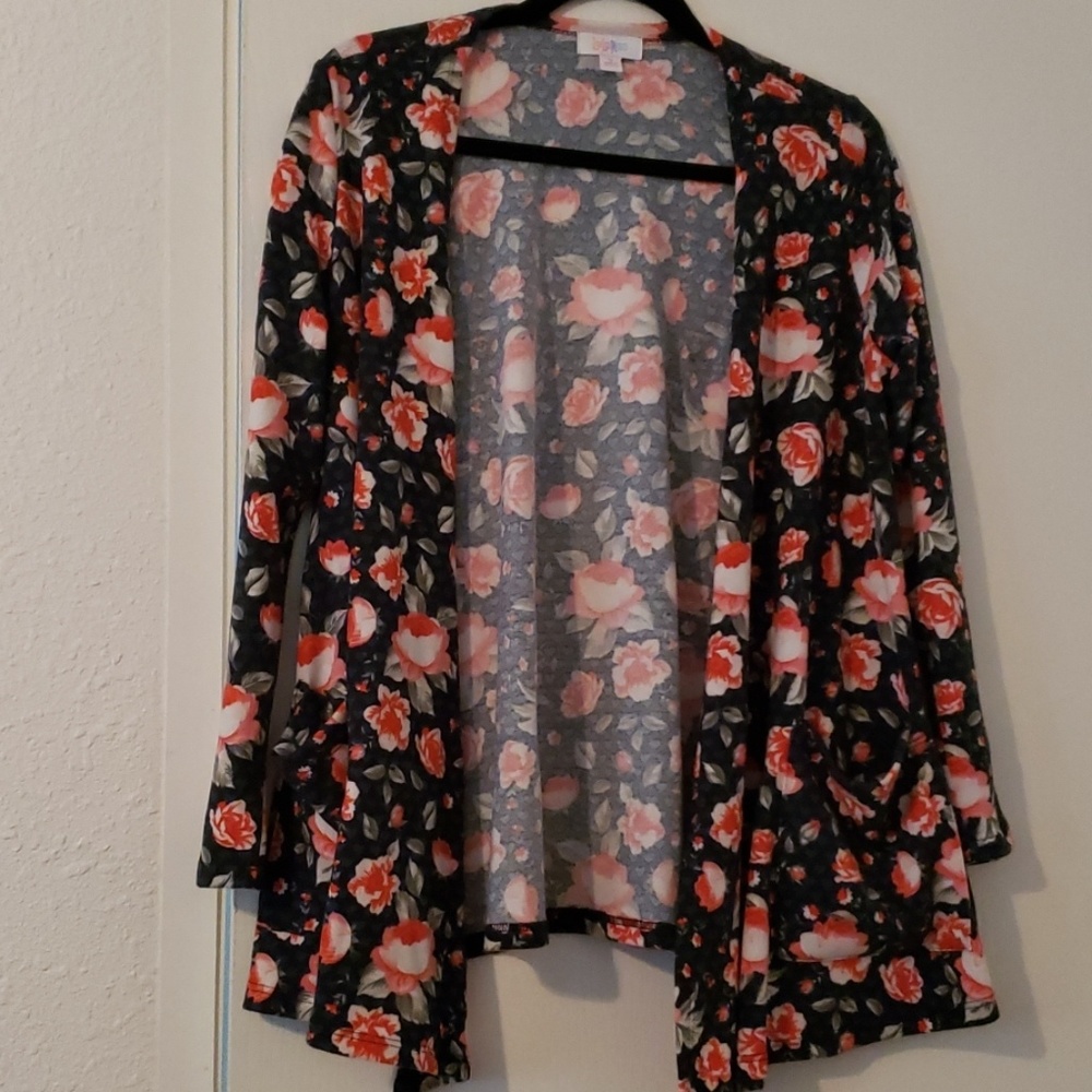 *LuLaRoe* Caroline(cardigan)